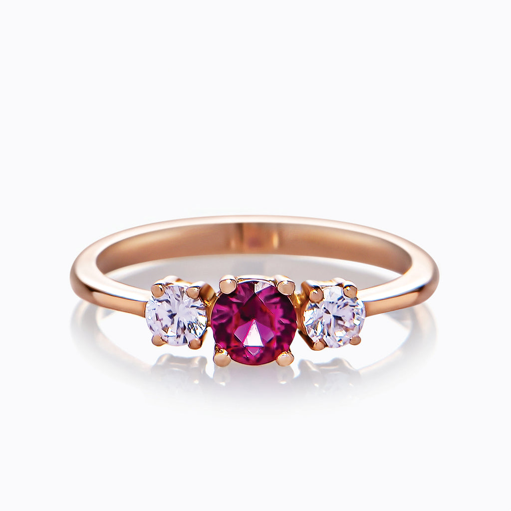 anillo en oro 18k con rubi iris
