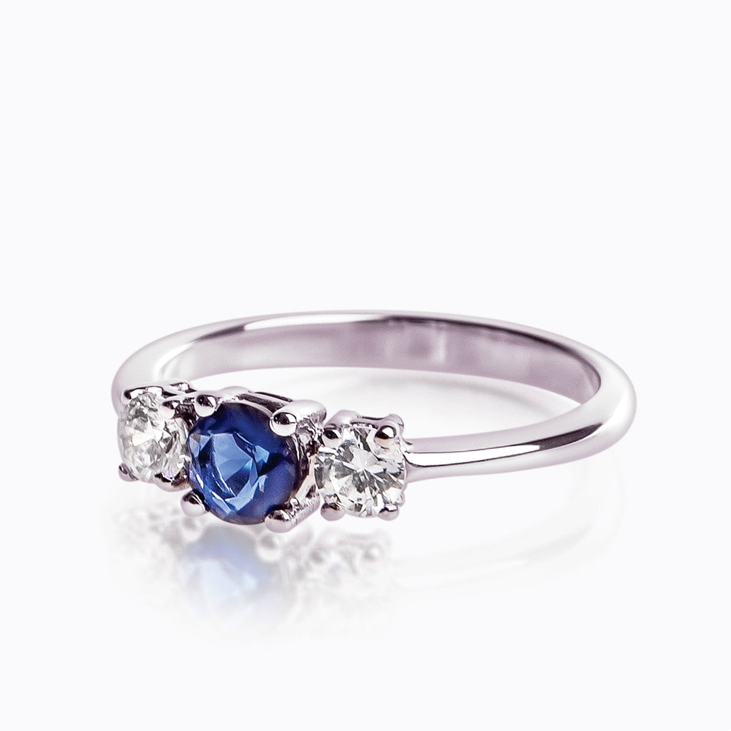 anillo en oro 18k con diamantes y zafiro iris diamond