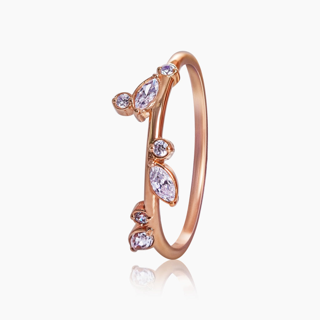 anillo de oro 18k con piedras de diamante Ninfa