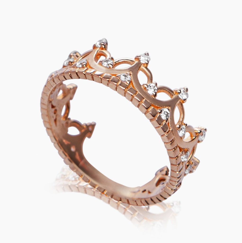 anillo de oro 18k con piedras de diamante Queen